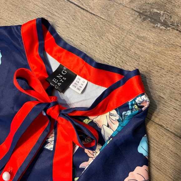 Retro Floral Midi Dress in Navy and Red - Picture 6 of 9